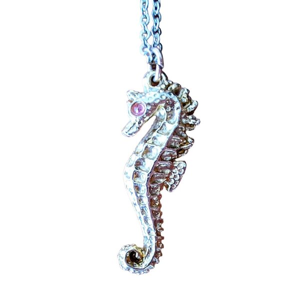 Vintage Seahorse Necklace - Picture 4 of 4